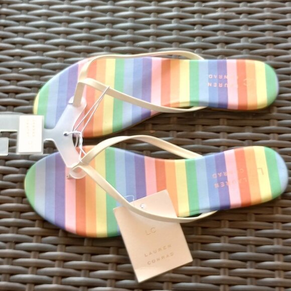 SIZE 9 PRIDE SANDALS RAINBOW FLIP FLOPS WHITE STRAPS FLAT SLIP ON SANDALS STRIPE - Picture 2 of 8